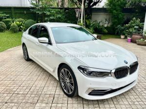 Xe BMW 520i 2018