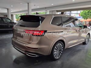 Xe Volkswagen Viloran Luxury 2024