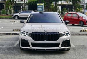 Xe BMW 730Li 2017