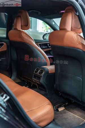 Xe Mercedes Benz C200 Avantgarde 2025