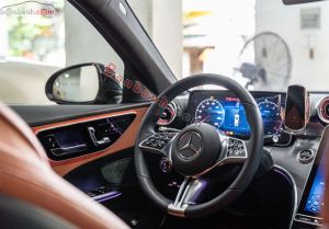 Xe Mercedes Benz C200 Avantgarde 2025