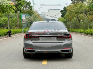 Xe BMW 730i Pure Excellence 2021