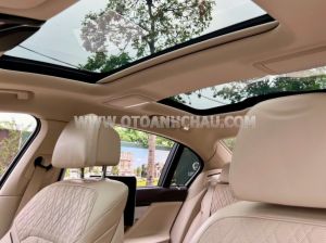 Xe BMW 730i Pure Excellence 2021