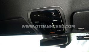 Xe Mercedes Benz C200 Avantgarde 2025