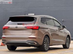 Xe Volkswagen Viloran Luxury 2024
